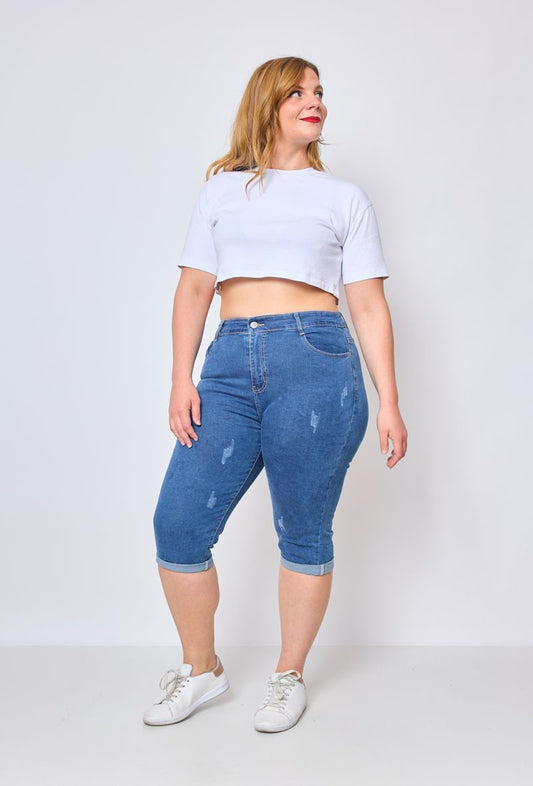 FÉMINITÉ REBELLE : LE PANTALON JEANS 3/4 GRIFFÉ PANTALON 3/4 BIG SIZE