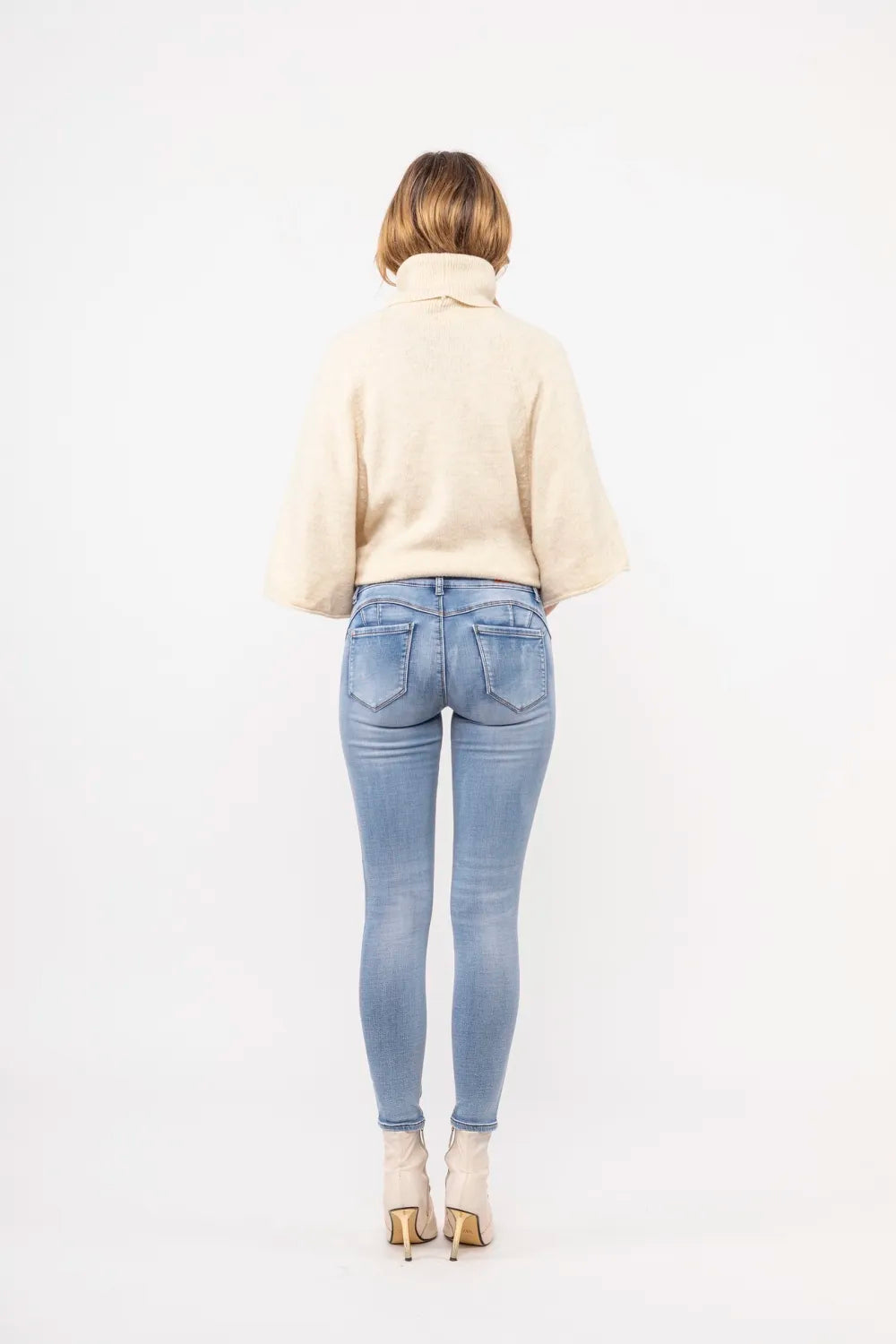 Toxik3 push-up jeans: accentueer je rondingen met stijl en sensualiteit!