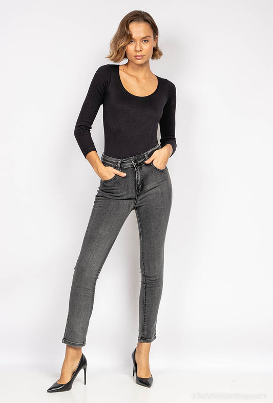 JEANS PANTALON PUSH-UP, SILHOUETTE PARFAITE, STYLE UNIQUE